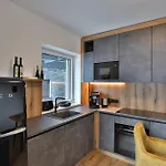 Goldjuwel - Luxury With Private