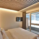 Goldjuwel - Luxury With Private Aparthotel 4*