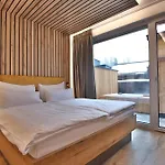 Goldjuwel - Luxury With Private Aparthotel