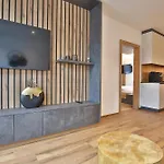 Goldjuwel - Luxury With Private 4* גולדג