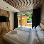 מלון דירות Goldjuwel - Luxury With Private גולדג