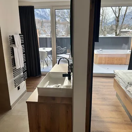 מלון דירות Goldjuwel - Luxury With Private