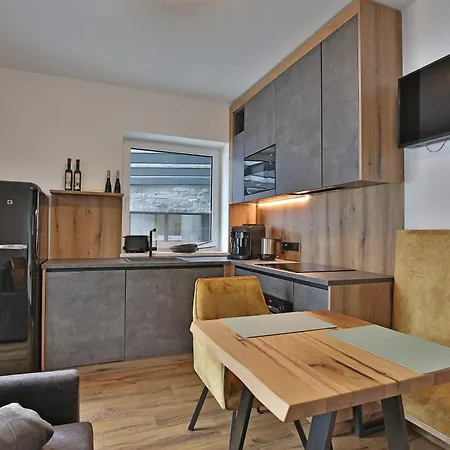 Goldjuwel - Luxury With Private