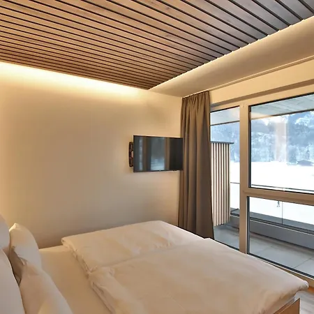 Goldjuwel - Luxury With Private מלון דירות 4*