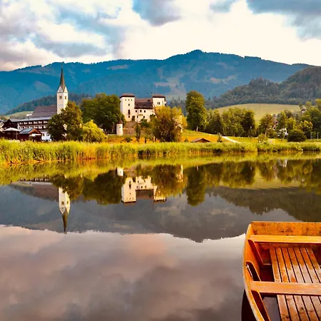 アパートホテル Goldjuwel - Luxury With Private ゴールデック