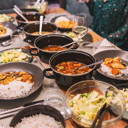 アパートホテル Goldjuwel - Luxury With Private 4*