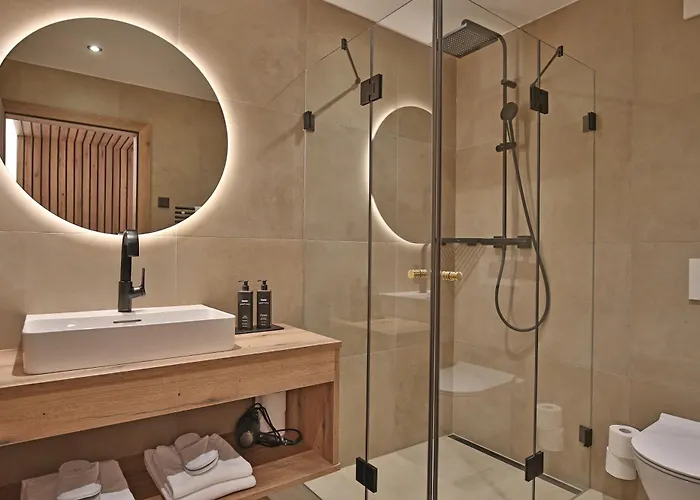 Goldjuwel - Luxury With Private Lägenhetshotell 4*